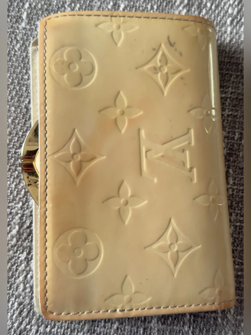 Louis Vuitton Epi cream kisslock coin wallet